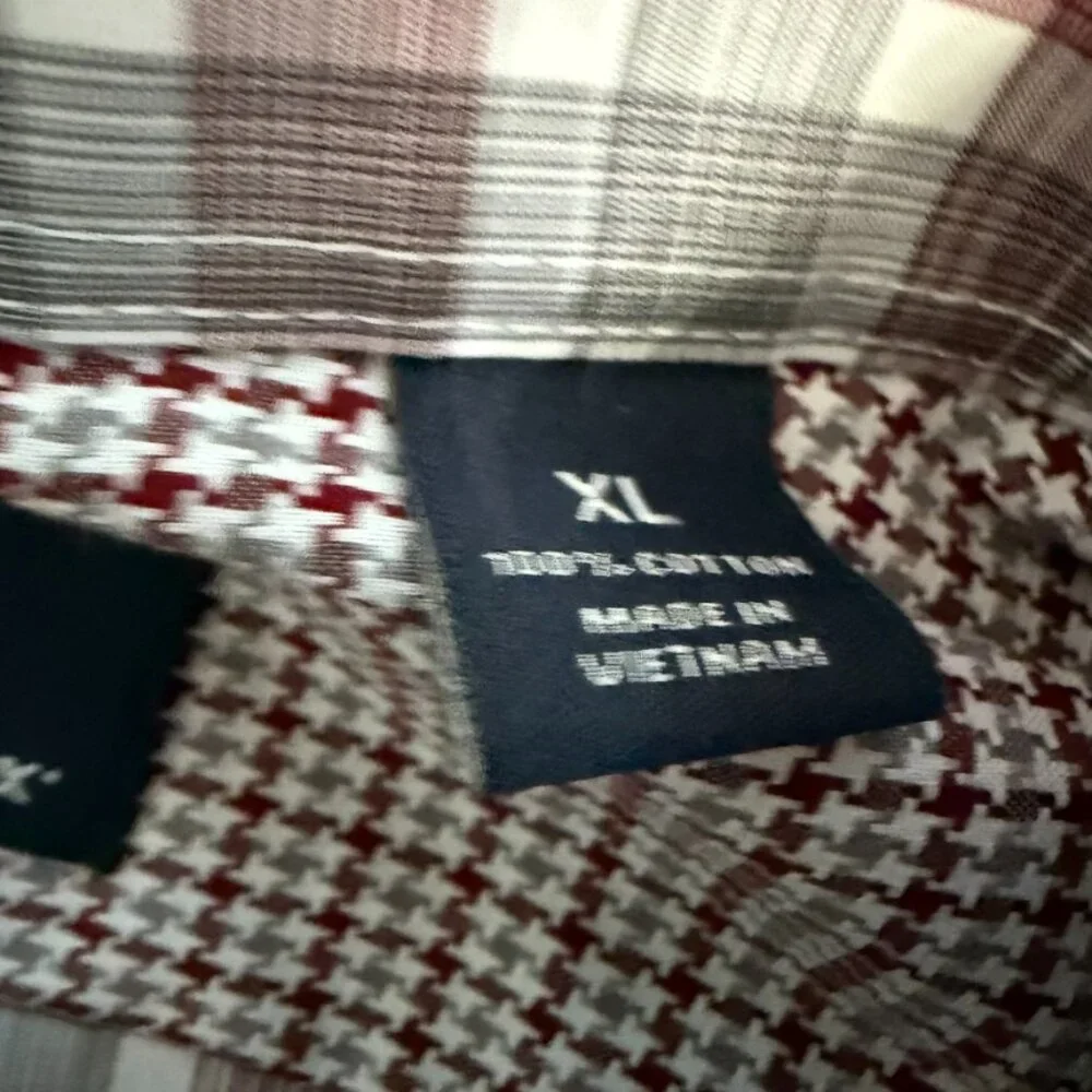 Hart Schaffner Marx Red & Gray Plaid Short Sleeve Button-Up Shirt - XL (New with